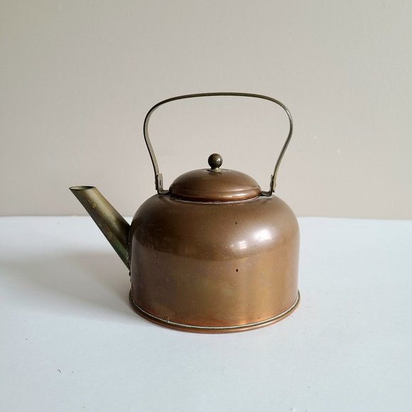 Vintage small copper kettle teapot. - Picture 1 of 7